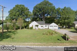 5215 Broad St, Trezevant, TN 38258