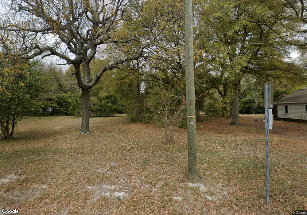 512 Fair St, Fayetteville, NC 28306 - photo 1