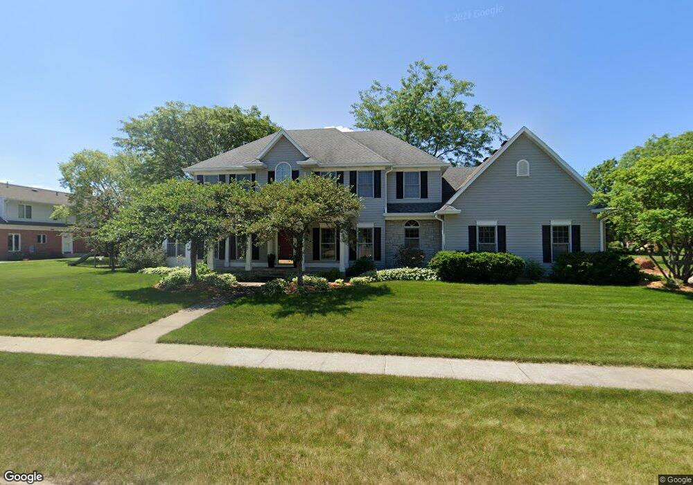 2004 W 8th St, Cedar Falls, IA 50613 - photo 1
