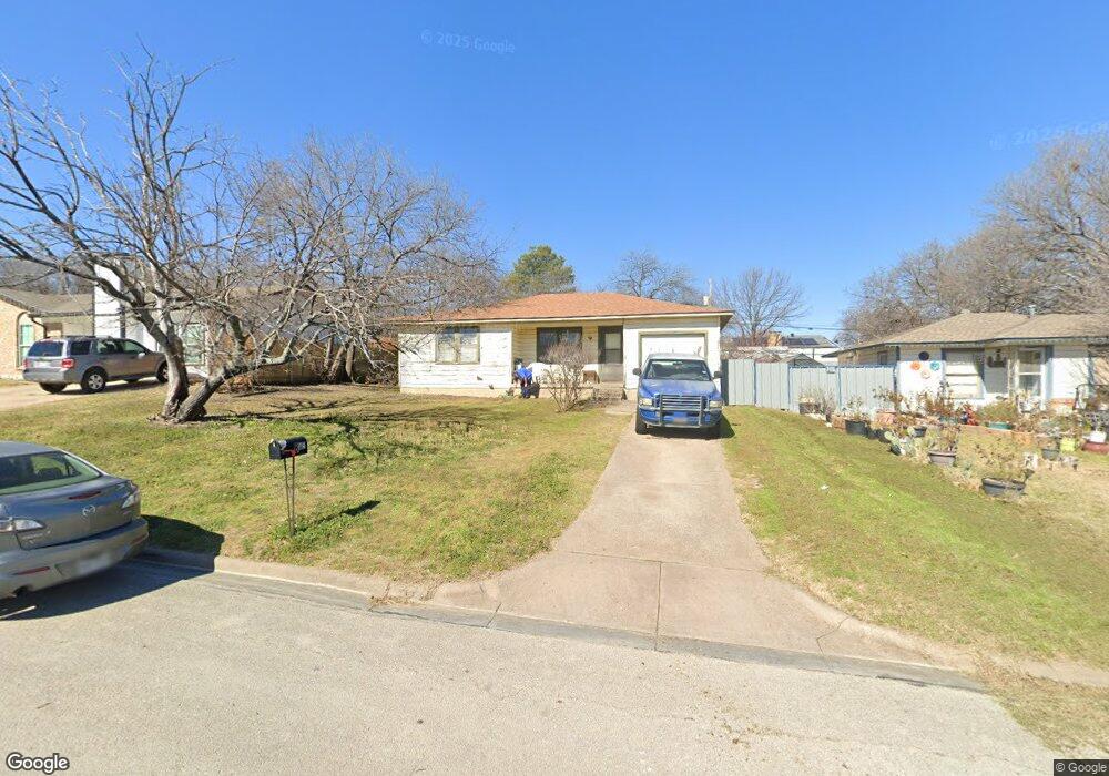 864 Mirike Dr, Fort Worth, TX 76108 - photo 1