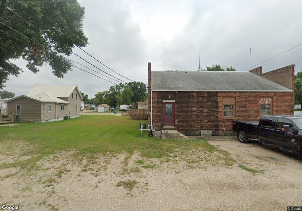 104 W Lost Island St, Graettinger, IA 51342 - photo 1