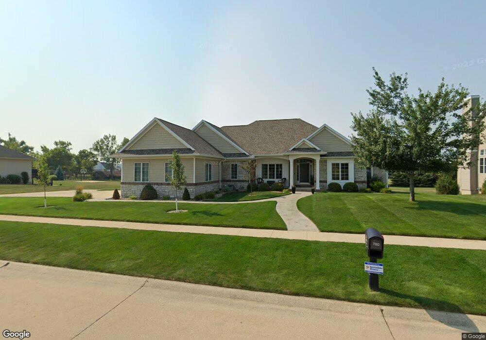 7003 Choctaw Ridge Rd NE, Cedar Rapids, IA 52411 - photo 1
