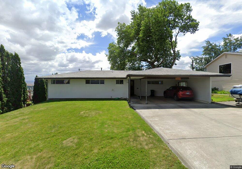 1208 NW Johns Ave, Pendleton, OR 97801 - photo 1