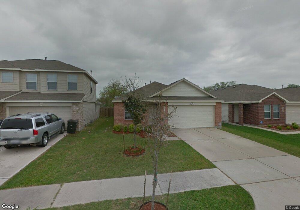 8819 Danbury Hollow Ln, Houston, TX 77075 - photo 1