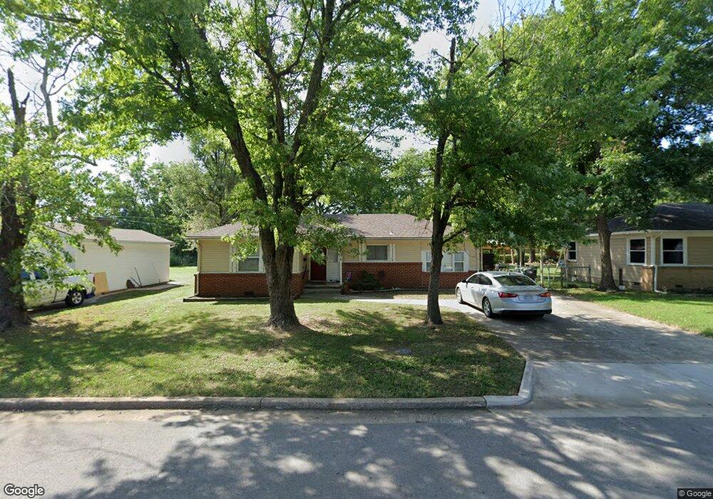 38 W Ash St, Skiatook, OK 74070 - photo 1