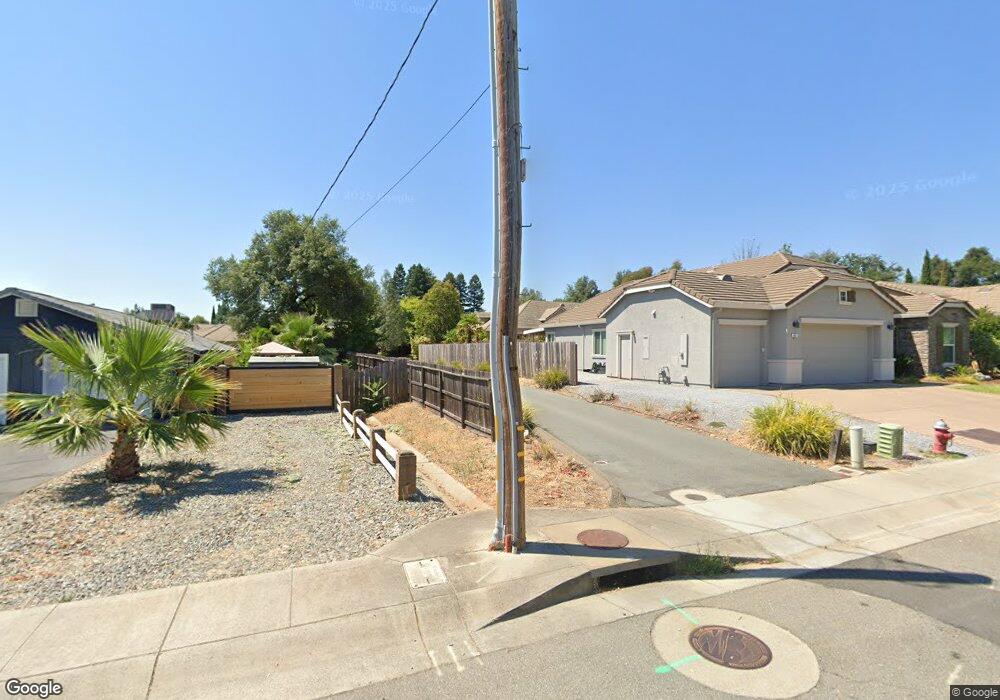 525 Woodacre Dr, Redding, CA 96002 - photo 1