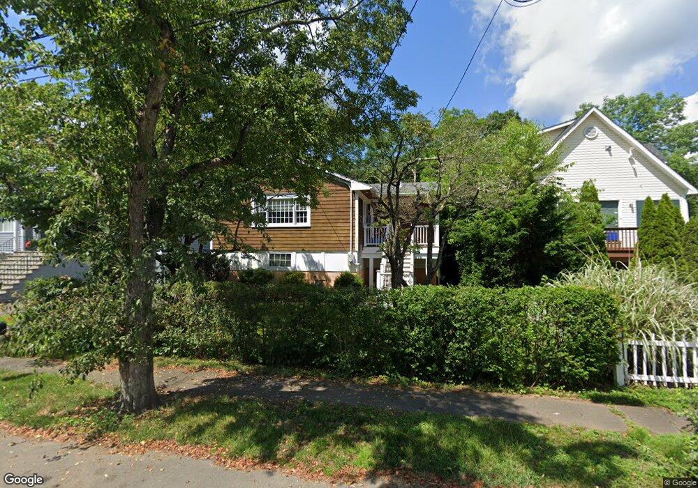 12 Hollow Wood Ln, Greenwich, CT 06831 - photo 1