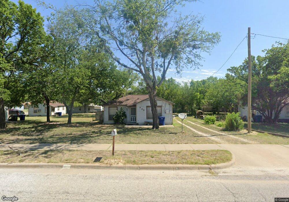 208 W Washington Ave, Copperas Cove, TX 76522 - photo 1