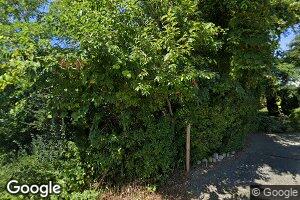 30 Gardiner Rd, Woods Hole, MA 02543