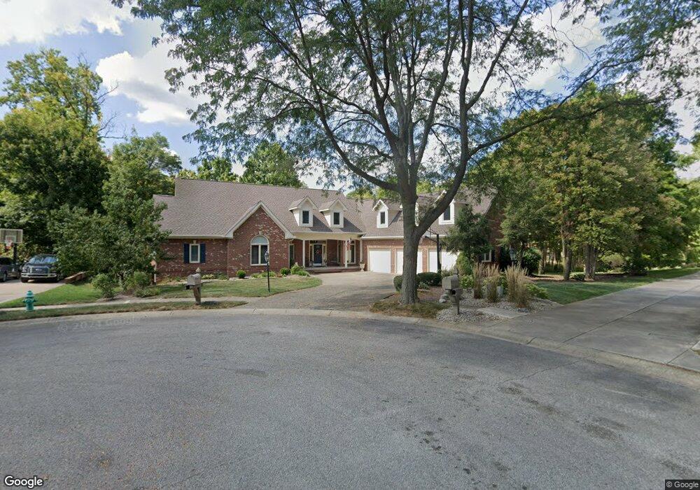 10045 Deer Run Cir, Fishers, IN 46037 - photo 1