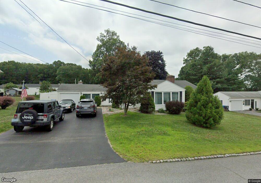 124 Garden Hills Dr, Cranston, RI 02920 - photo 1