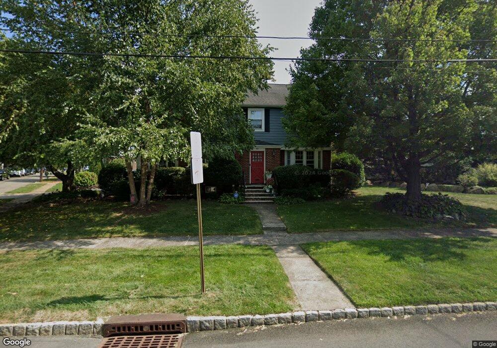 81 Lindbergh Blvd, Bloomfield, NJ 07003 - photo 1