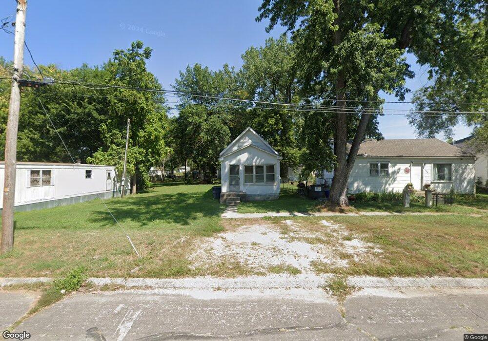 708 Lincoln Ave, Osawatomie, KS 66064 - photo 1