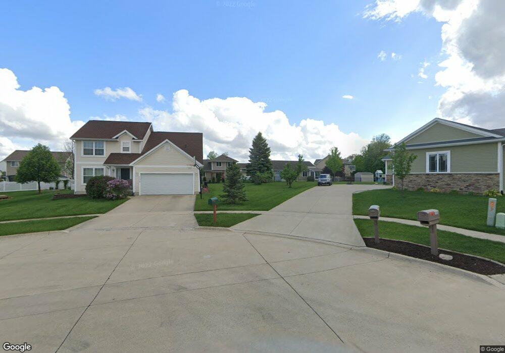 1518 Athens Ct, Cedar Falls, IA 50613 - photo 1