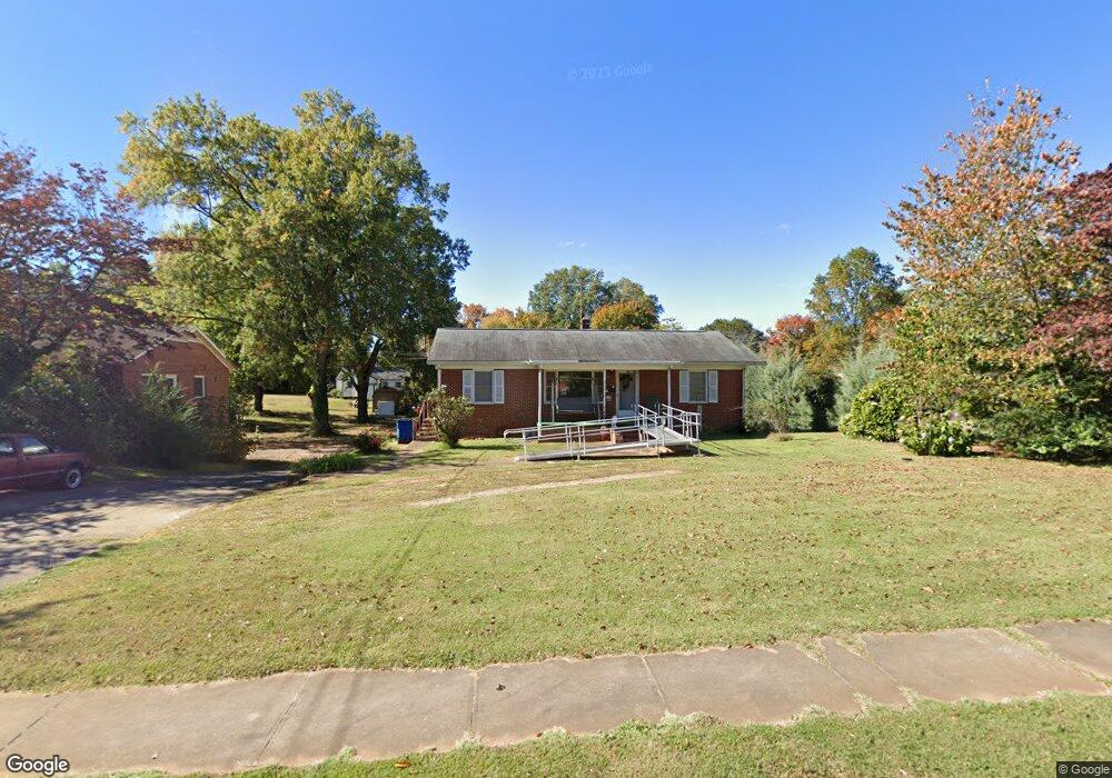 541 N Center St, Statesville, NC 28677 - photo 1