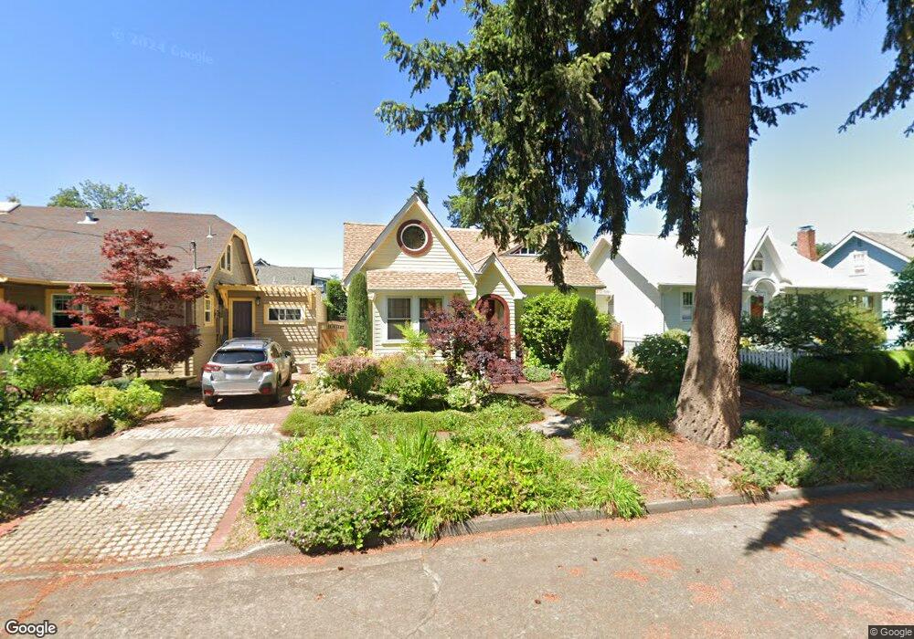 1475 W 10th Ave, Eugene, OR 97402 - photo 1