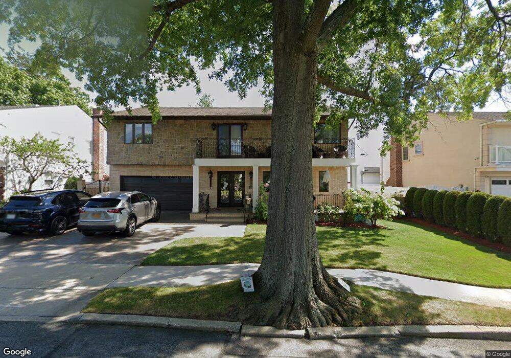 23130 Bay Ave, Little Neck, NY 11363 - photo 1