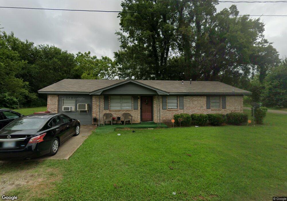 1312 W Dalton St, Hugo, OK 74743 - photo 1