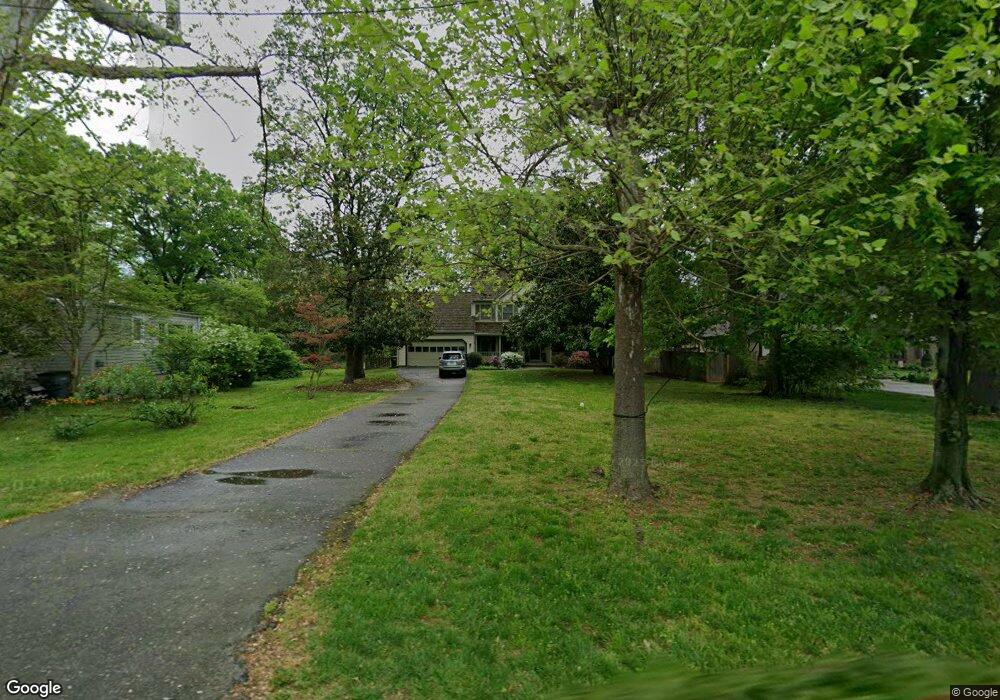 8611 Fort Hunt Rd, Alexandria, VA 22308 - photo 1