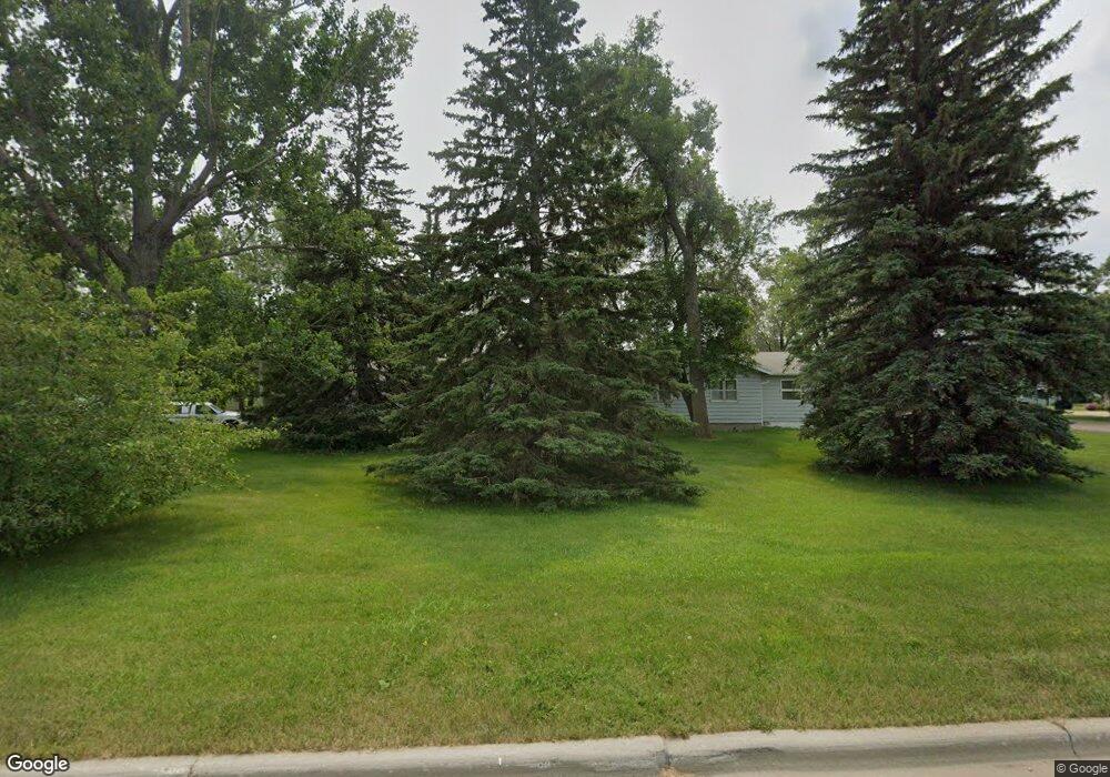 2302 5th St NE, Jamestown, ND 58401 - photo 1