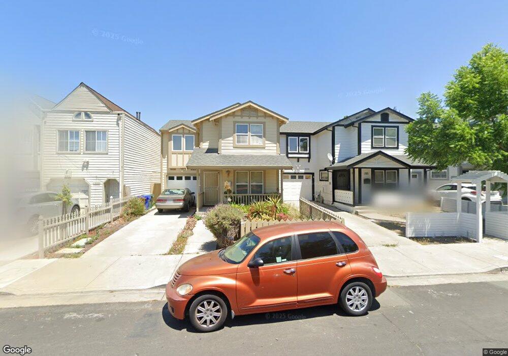 1611 Livingston Ln, Richmond, CA 94801 - photo 1