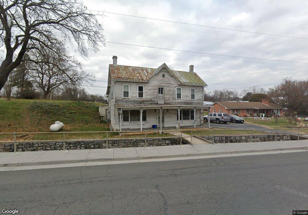 222 S Main St, Edinburg, VA 22824 - photo 1