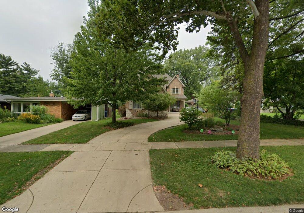 152 N Richard Ave, Elmhurst, IL 60126 - photo 1