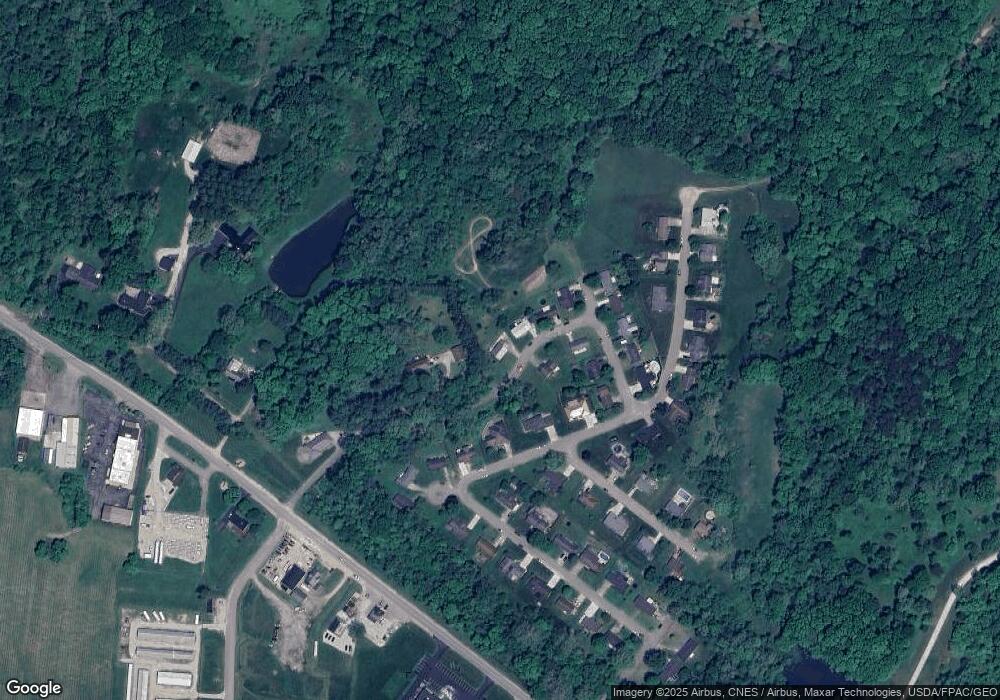 570 Gateway Dr, Logan, OH 43138 - photo 1