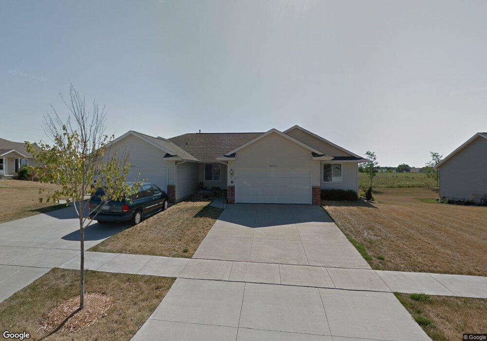 3315 Badger Dr SW, Cedar Rapids, IA 52404 - photo 1