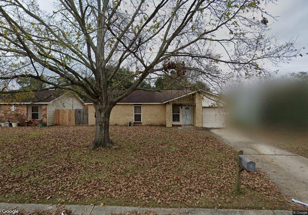 2003 Heather Ln, Slidell, LA 70461 - photo 1