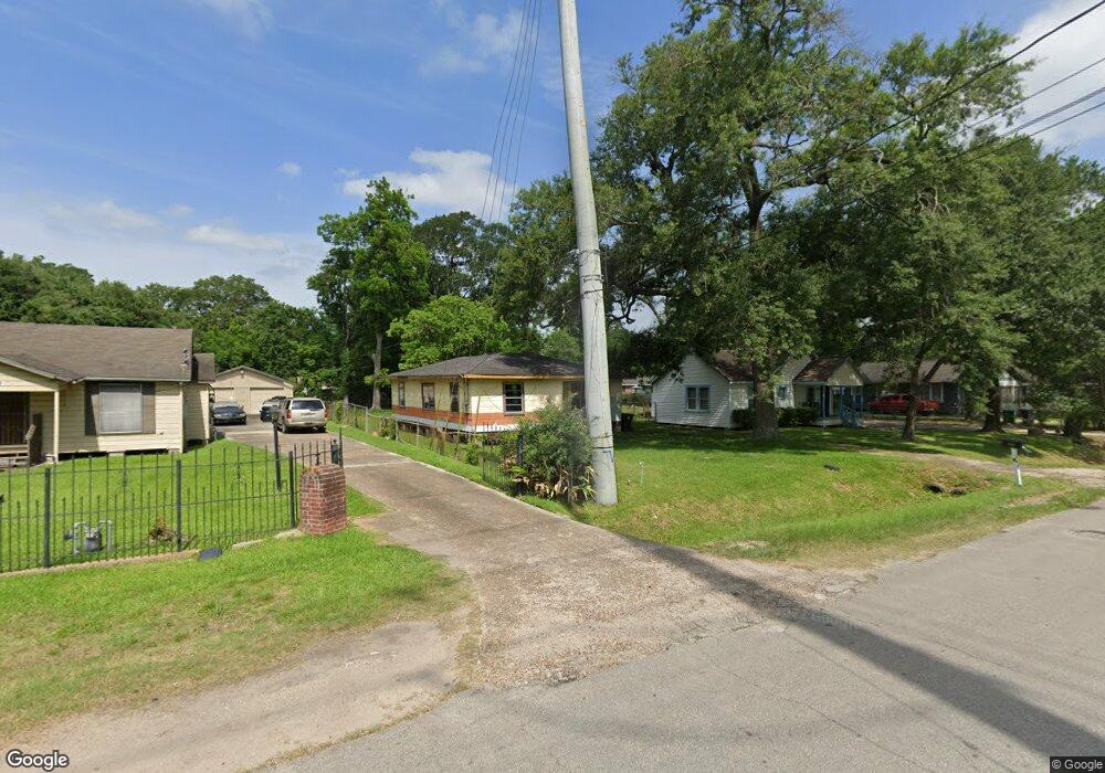 8305 Curry Rd, Houston, TX 77093 - photo 1