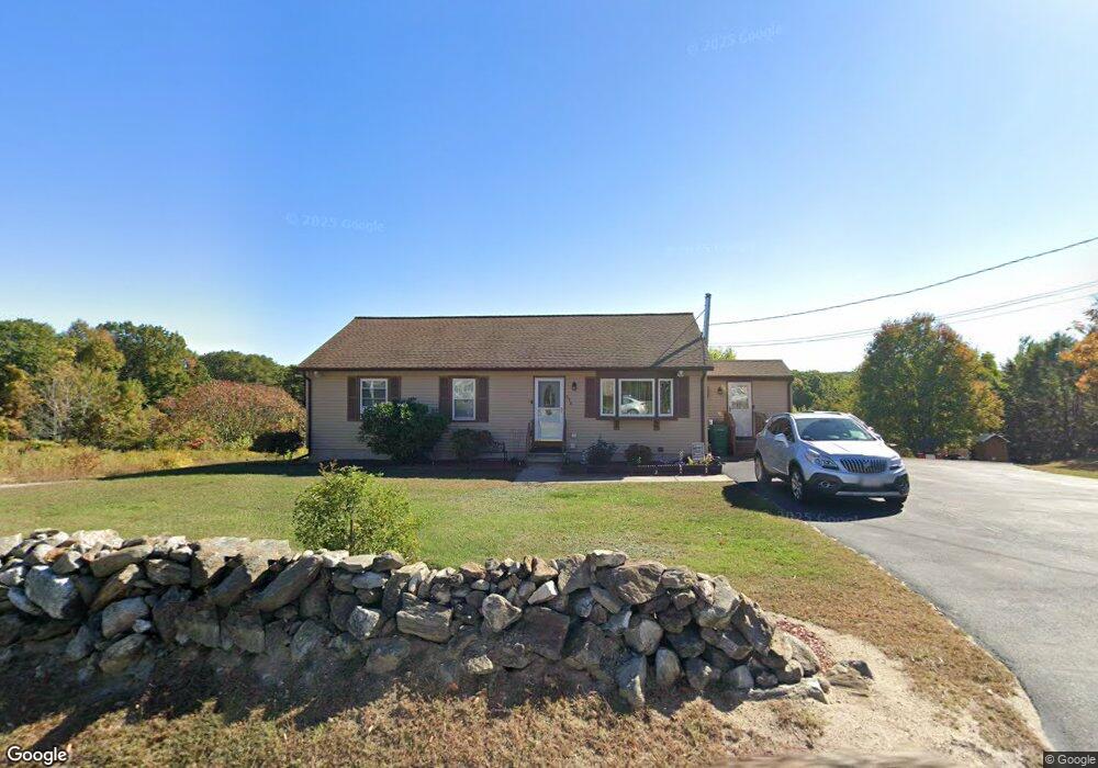 570 Rollstone Rd, Fitchburg, MA 01420 - photo 1