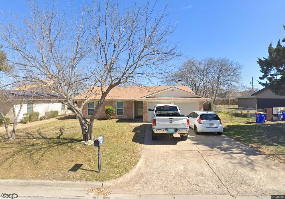 208 N Redford Ln, Fort Worth, TX 76108 - photo 1