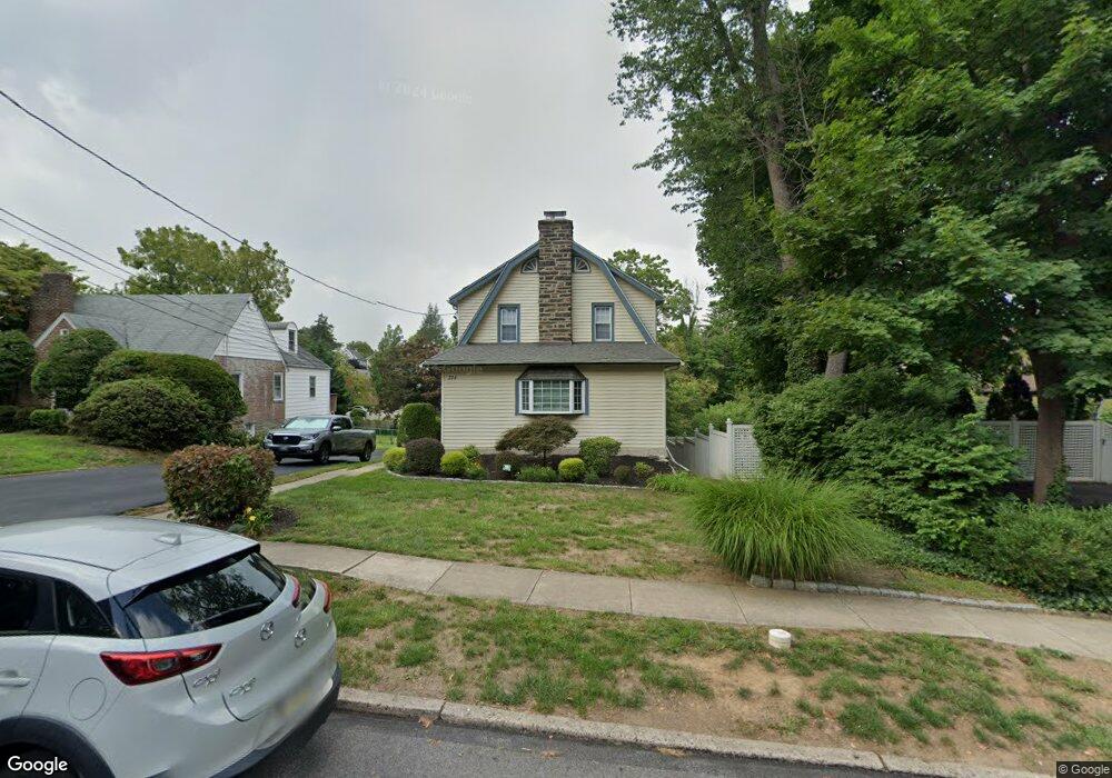 734 Ashurst Rd, Havertown, PA 19083 - photo 1