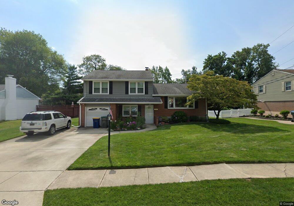 2004 Gravers Ln, Wilmington, DE 19810 - photo 1