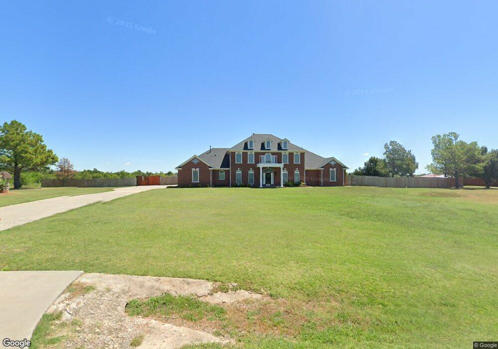 10101 Southern Creek Dr, Oklahoma City, OK 73165 - photo 1