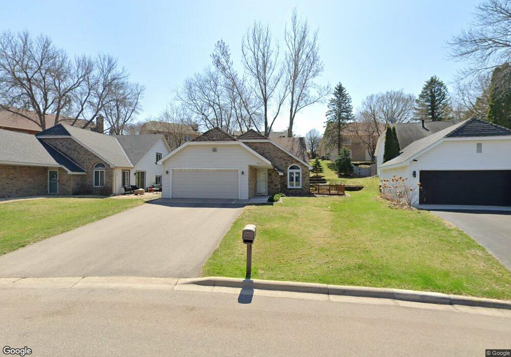 18643 Clear View Dr, Minnetonka, MN 55345 - photo 1