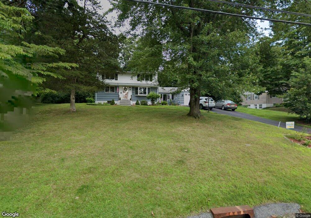 3754 Valleyview St, Mohegan Lake, NY 10547 - photo 1