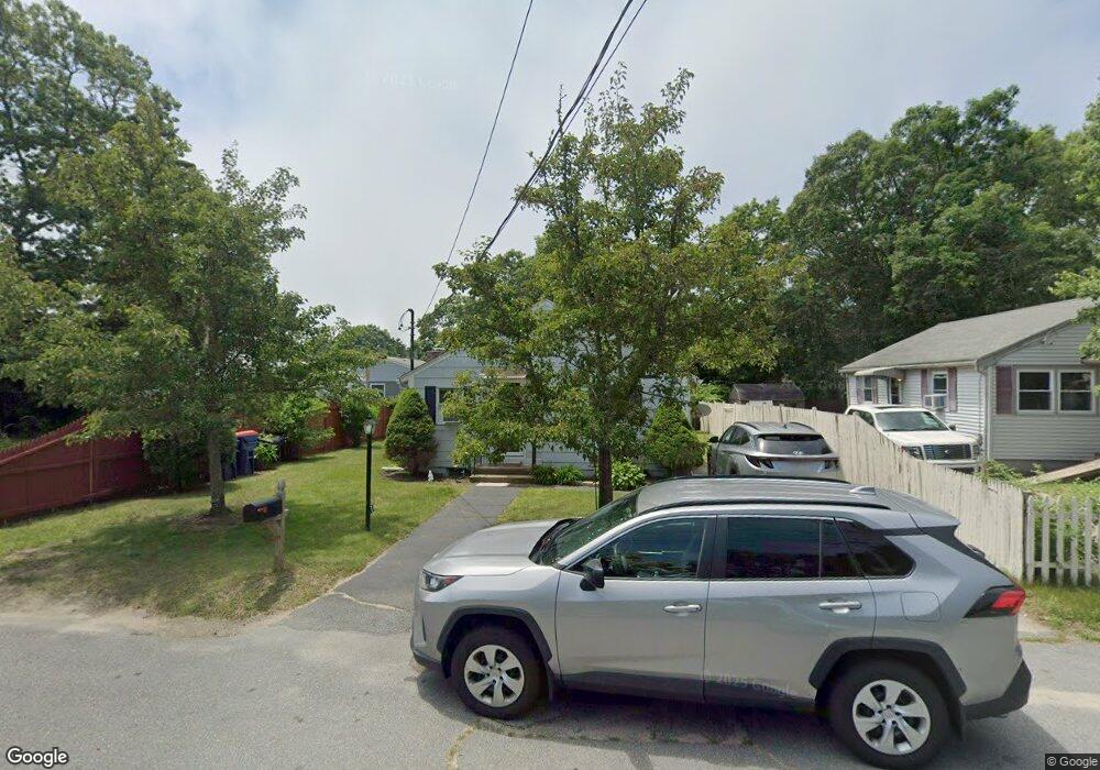 30 Wenonah Rd, Buzzards Bay, MA 02532 - photo 1