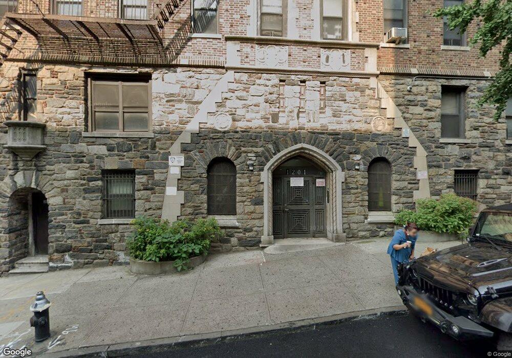 1201 Shakespeare Ave unit 6F, Bronx, NY 10452 - photo 1