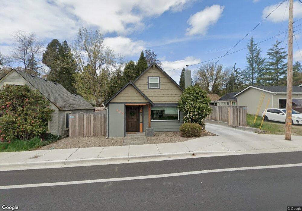 406 NW Dimmick St, Grants Pass, OR 97526 - photo 1