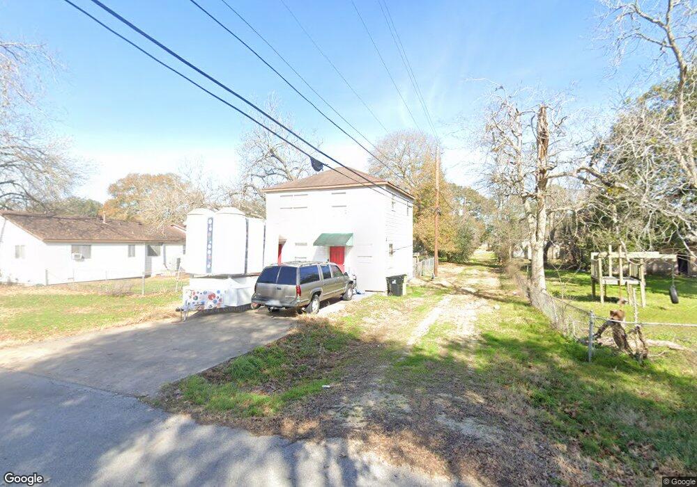 1305 Avenue L, Rosenberg, TX 77471 - photo 1