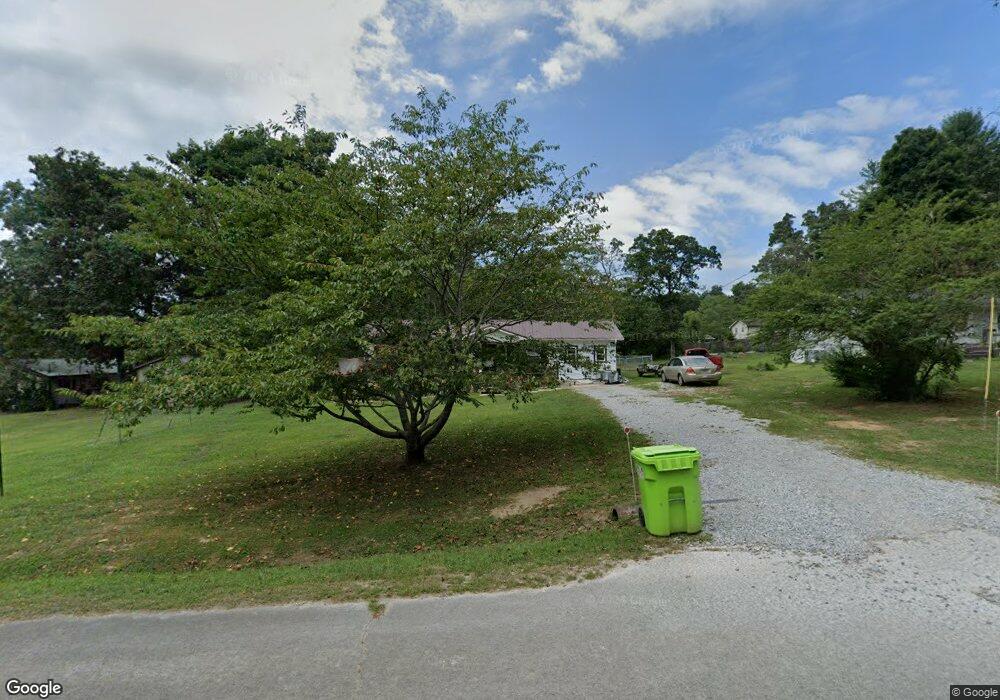 403 Dillon St, Crossville, TN 38555 - photo 1