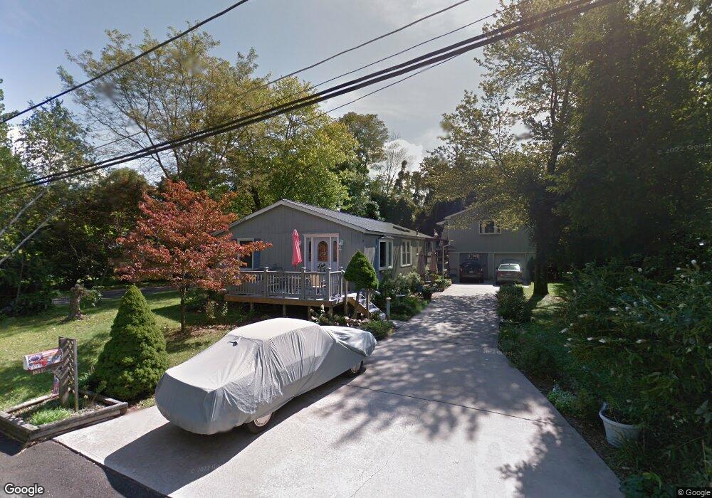 1369 Oakland Ave, Levittown, PA 19056 - photo 1