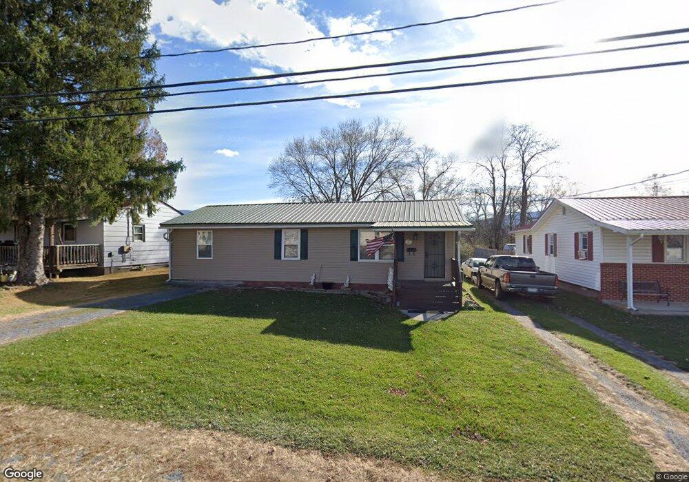 311 Clements St, Moorefield, WV 26836 - photo 1