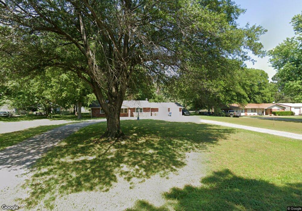 1003 N Delaware Ave, Chouteau, OK 74337 - photo 1