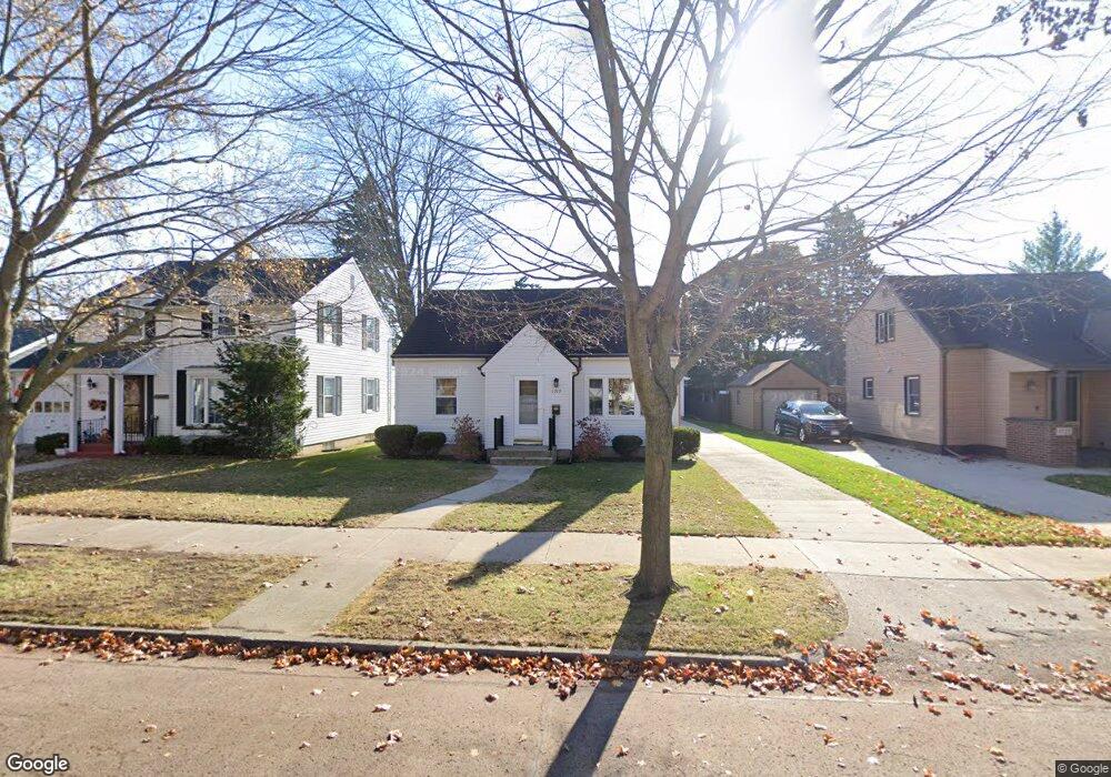 1717 29th St, Two Rivers, WI 54241 - photo 1