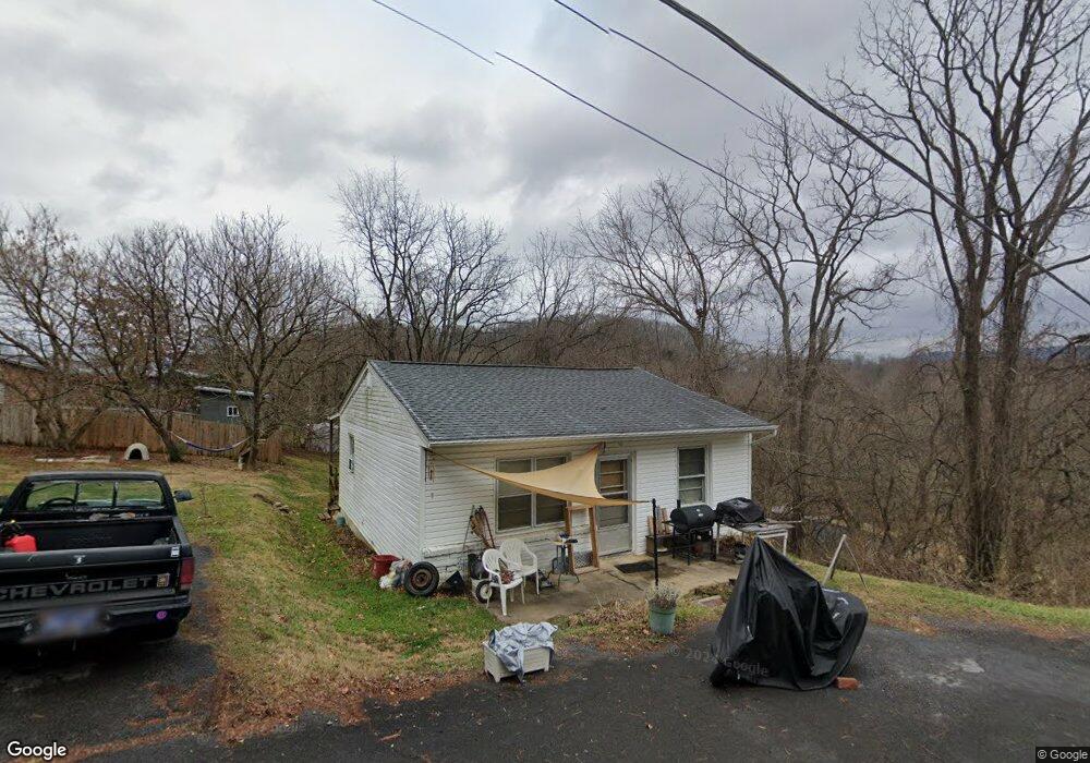 1605 Tampa Ct, Johnson City, TN 37601 - photo 1