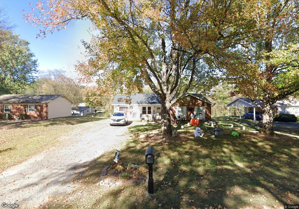 345 Ridgecrest Dr, King, NC 27021 - photo 1