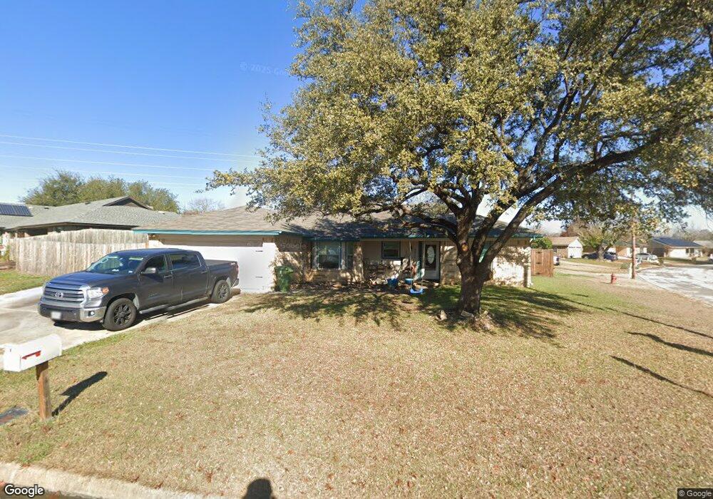 7913 Irish Dr, North Richland Hills, TX 76180 - photo 1